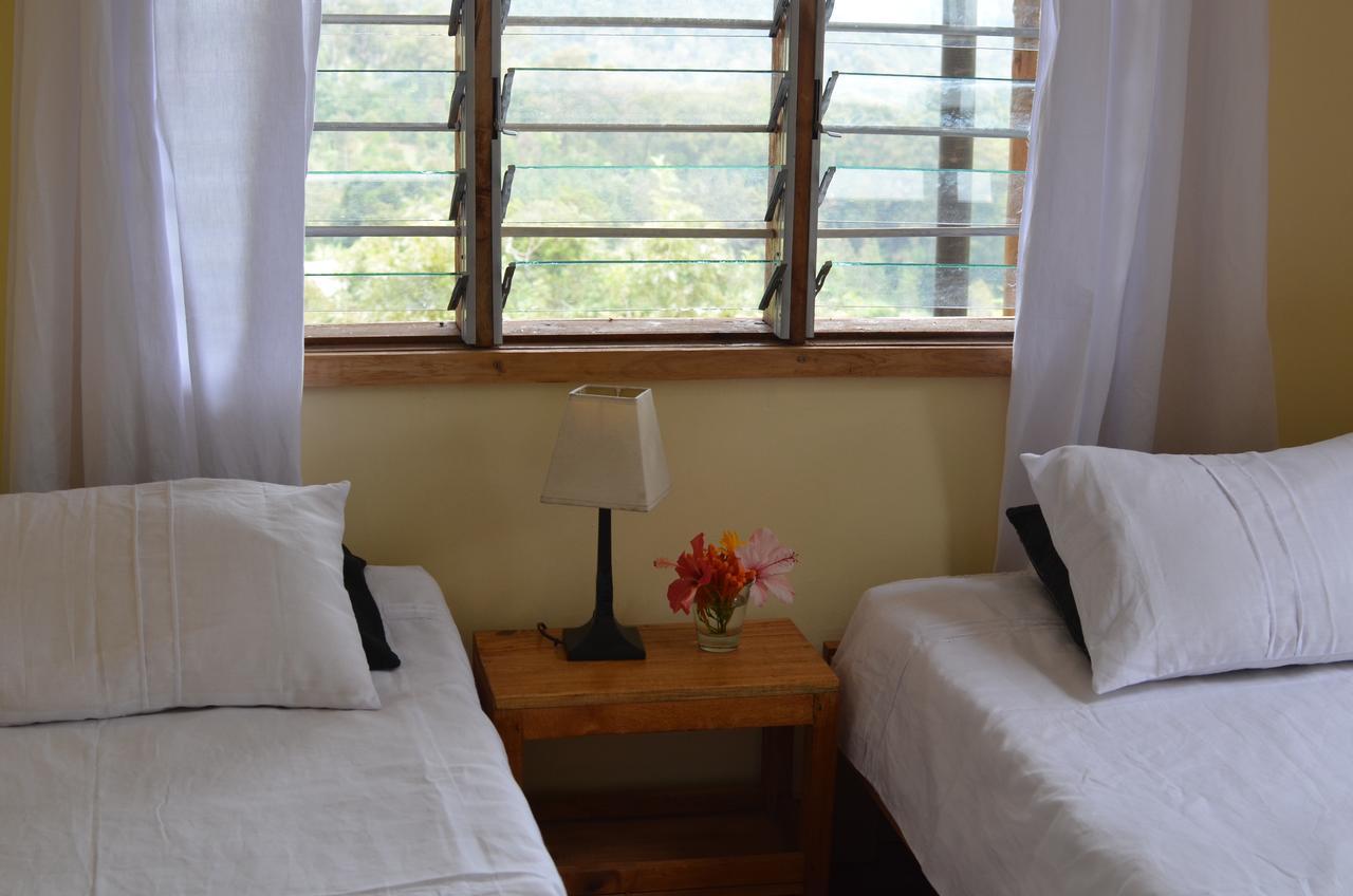 Milemeleni Guesthouse Lushoto Ngoại thất bức ảnh
